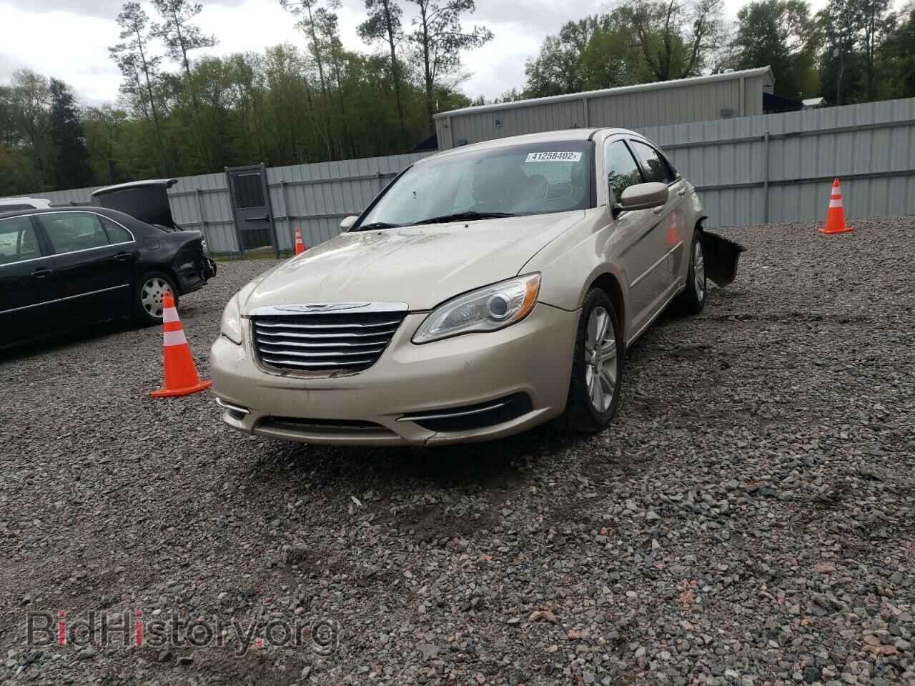 2013 CHRYSLER 200 - VIN: 1C3CCBBB4DN656598 - Photo 2
