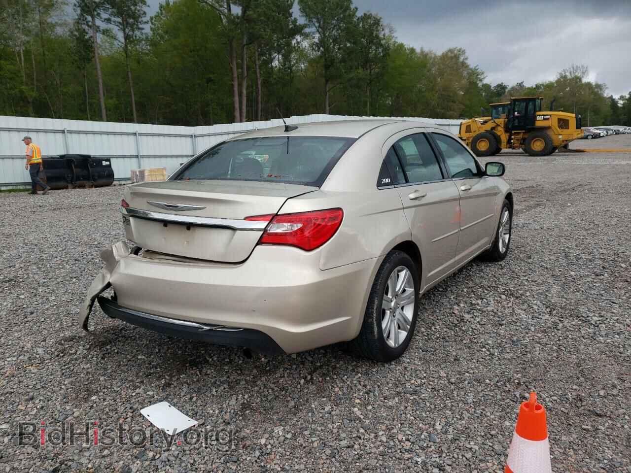 2013 CHRYSLER 200 - VIN: 1C3CCBBB4DN656598 - Photo 4