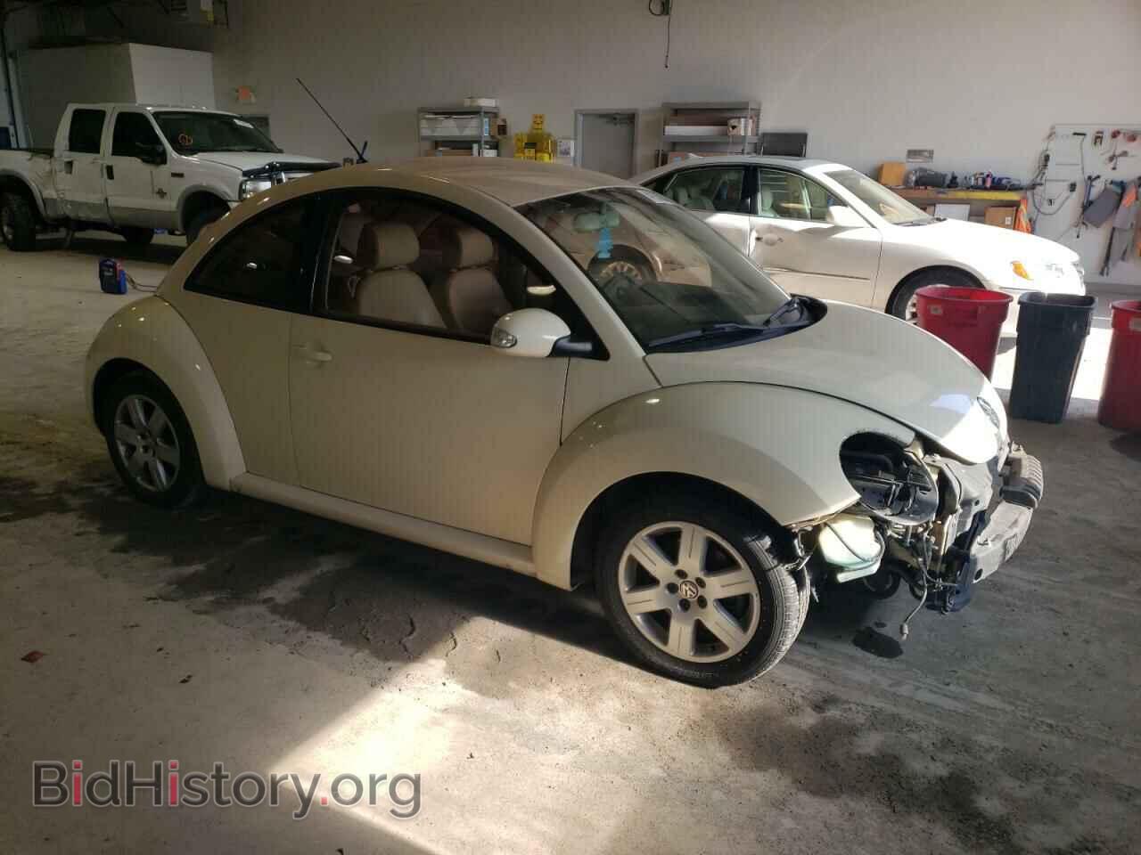 2007 VOLKSWAGEN BEETLE - VIN: 3VWPW31C77M512267 - Photo 4