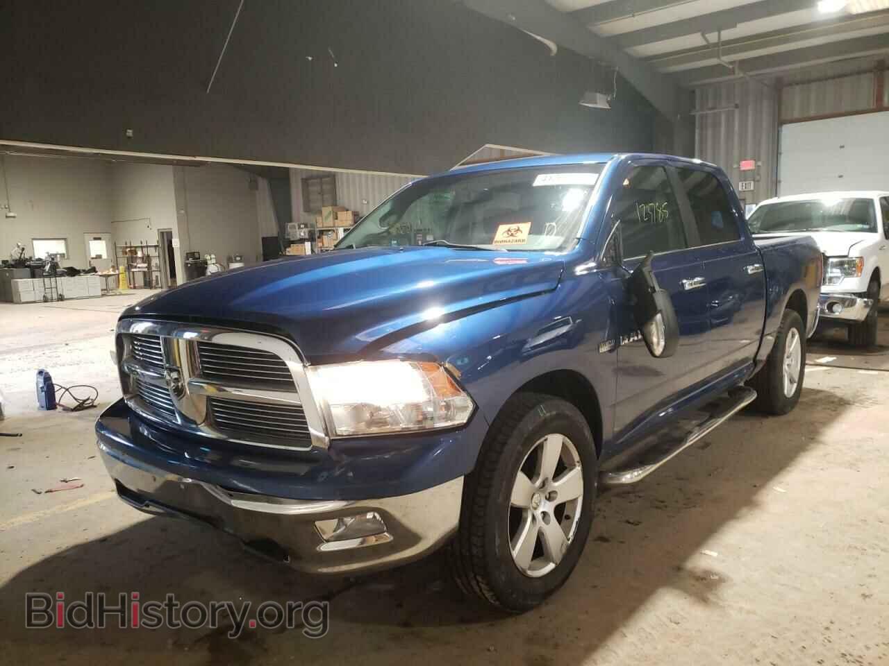 2011 DODGE RAM 1500 - VIN: 1D7RB1CT2BS514961 - Фото 2