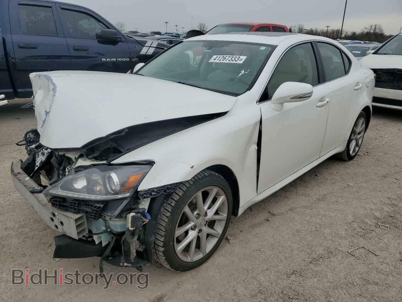 Photo JTHCF5C27B5052123 - LEXUS IS 2011