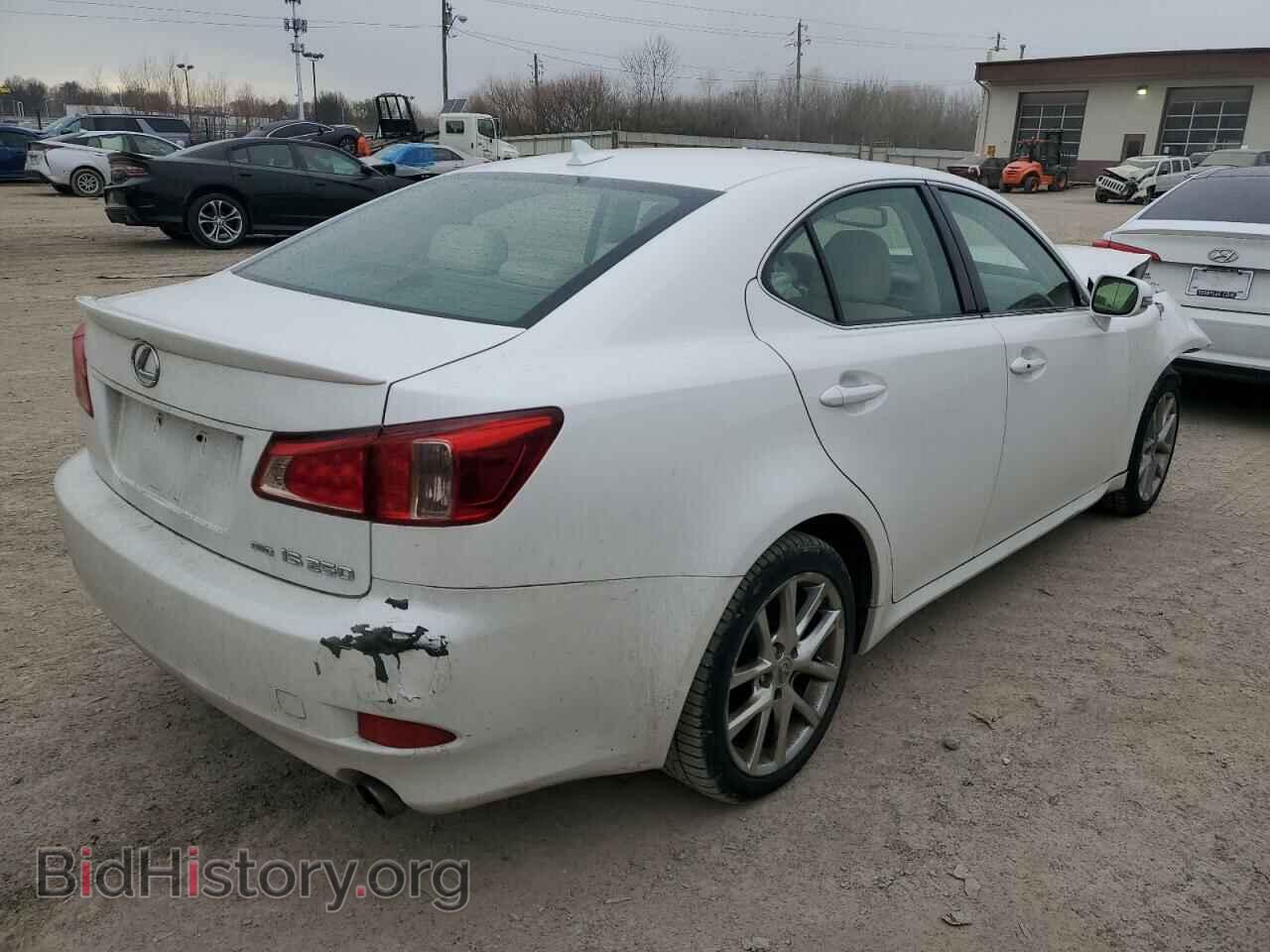 2011 LEXUS IS - VIN: JTHCF5C27B5052123 - Фото 3