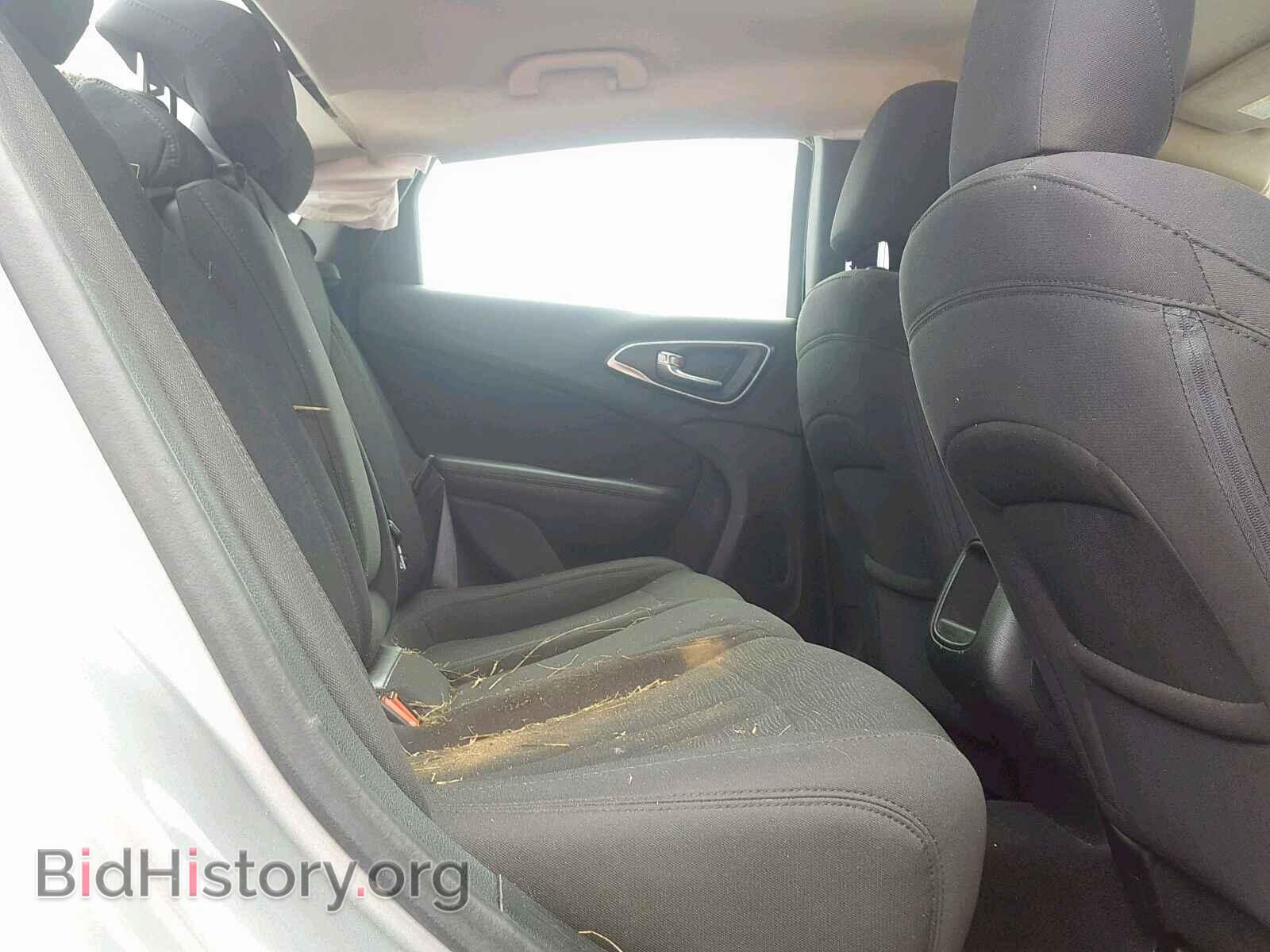 2015 CHRYSLER 200 - VIN: 1C3CCCAB1FN631667 - Фото 6