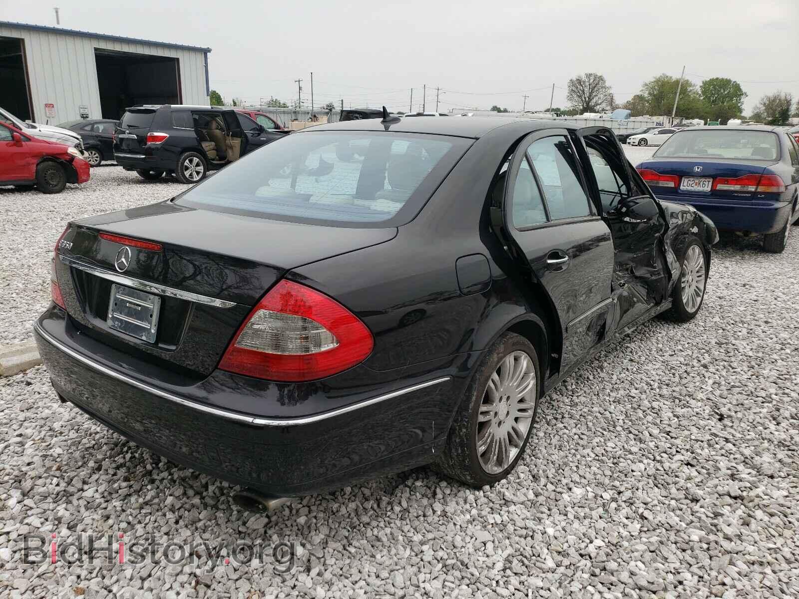 2008 MERCEDES-BENZ E CLASS - VIN: WDBUF56X28B215637 - Фото 4