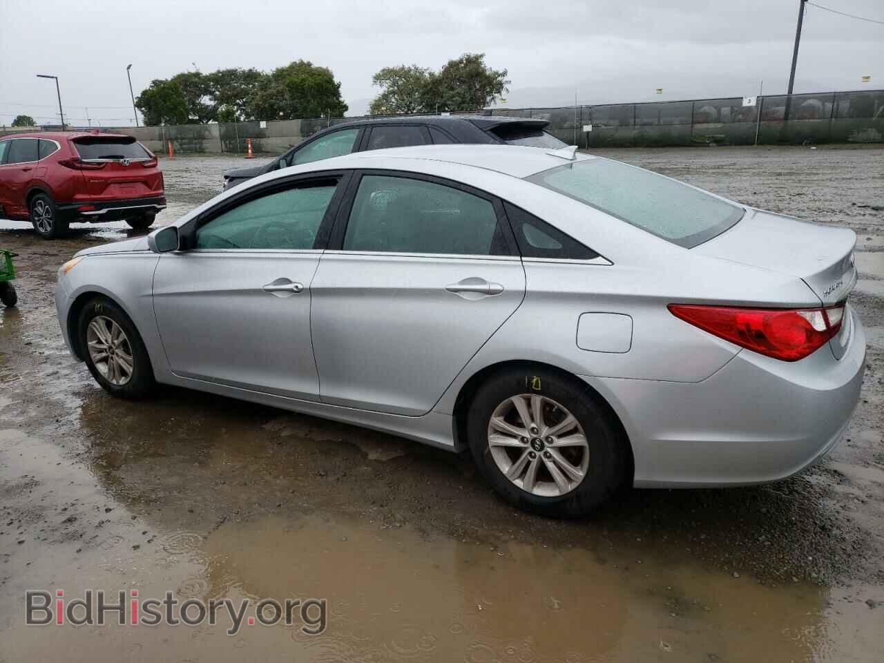 2013 HYUNDAI SONATA - VIN: 5NPEB4AC7DH713227 - Фото 2