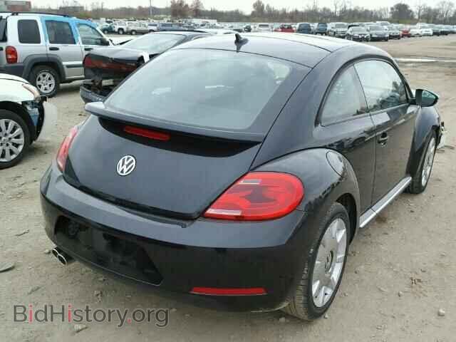2013 VOLKSWAGEN BEETLE - VIN: 3VWJP7AT6DM688216 - Фото 4