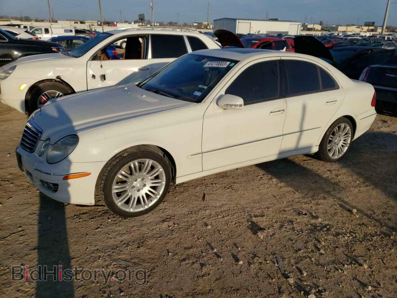 Photo WDBUF56X48B220001 - MERCEDES-BENZ E-CLASS 2008