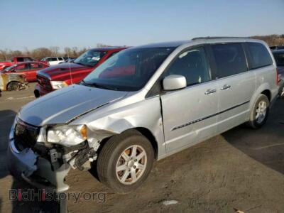 2011 Chrysler MINIVAN Town & COU, серебристый — VIN 2A4RR5DG3BR798661, Copart