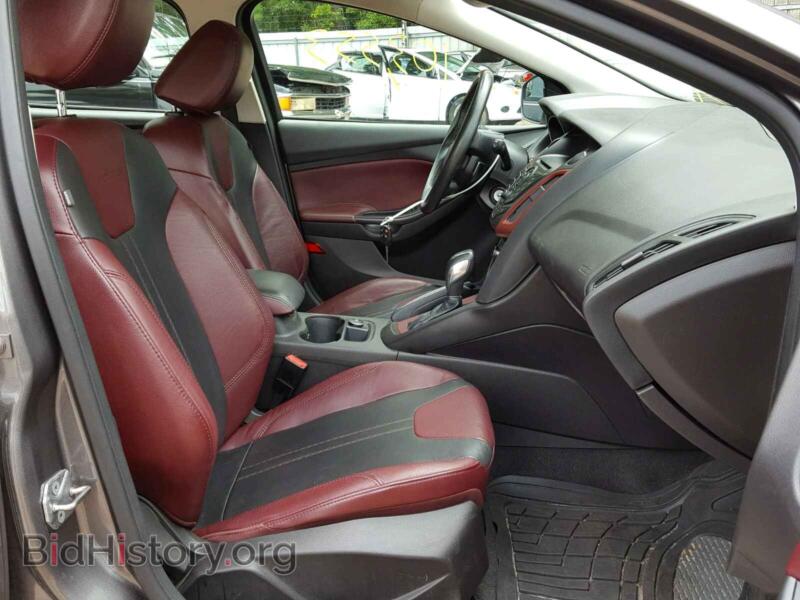 2012 Ford FOCUS (VIN 1FAHP3M26CL408085) — фото 5 из 10