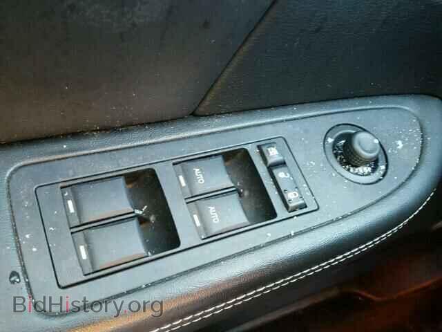 2011 CHRYSLER 200 - VIN: 1C3BC2FG5BN517613 - Фото 9