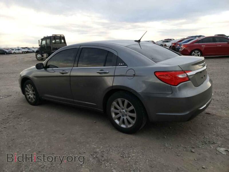 2013 Chrysler 200 (VIN 1C3CCBBB6DN618225) — фото 2 из 12