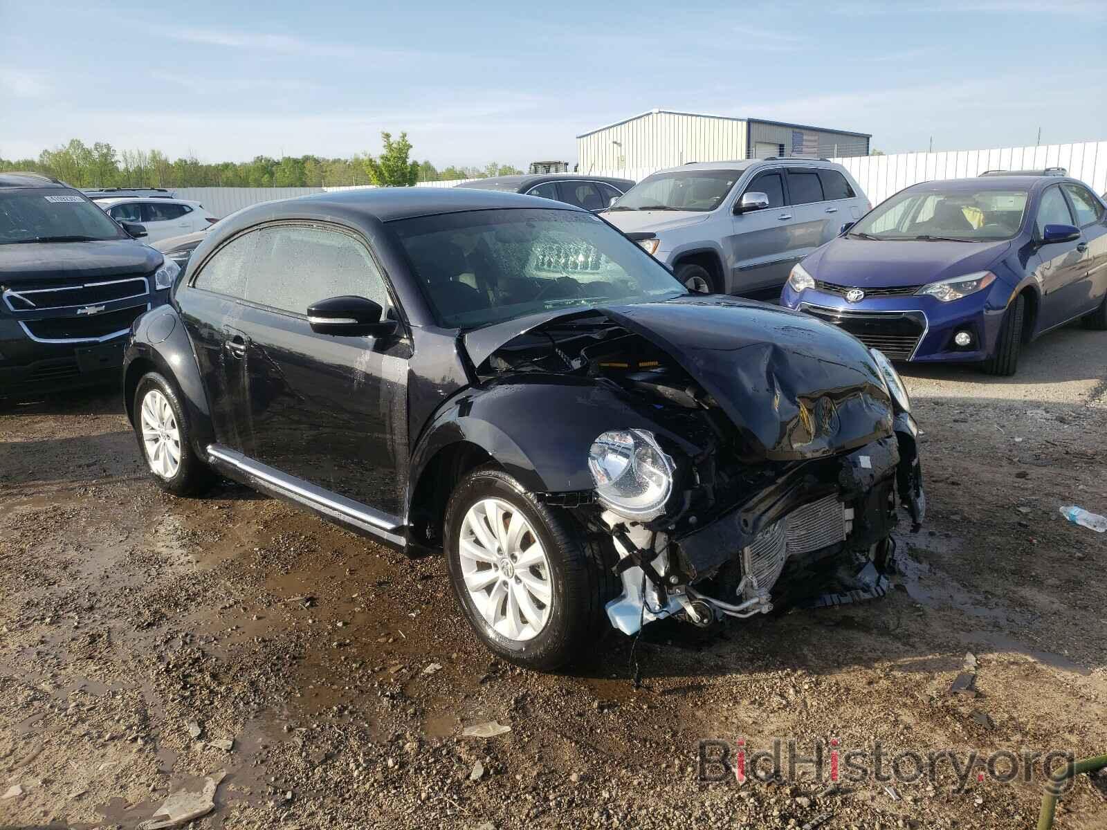 Photo 3VWFD7AT9KM714870 - VOLKSWAGEN BEETLE 2019