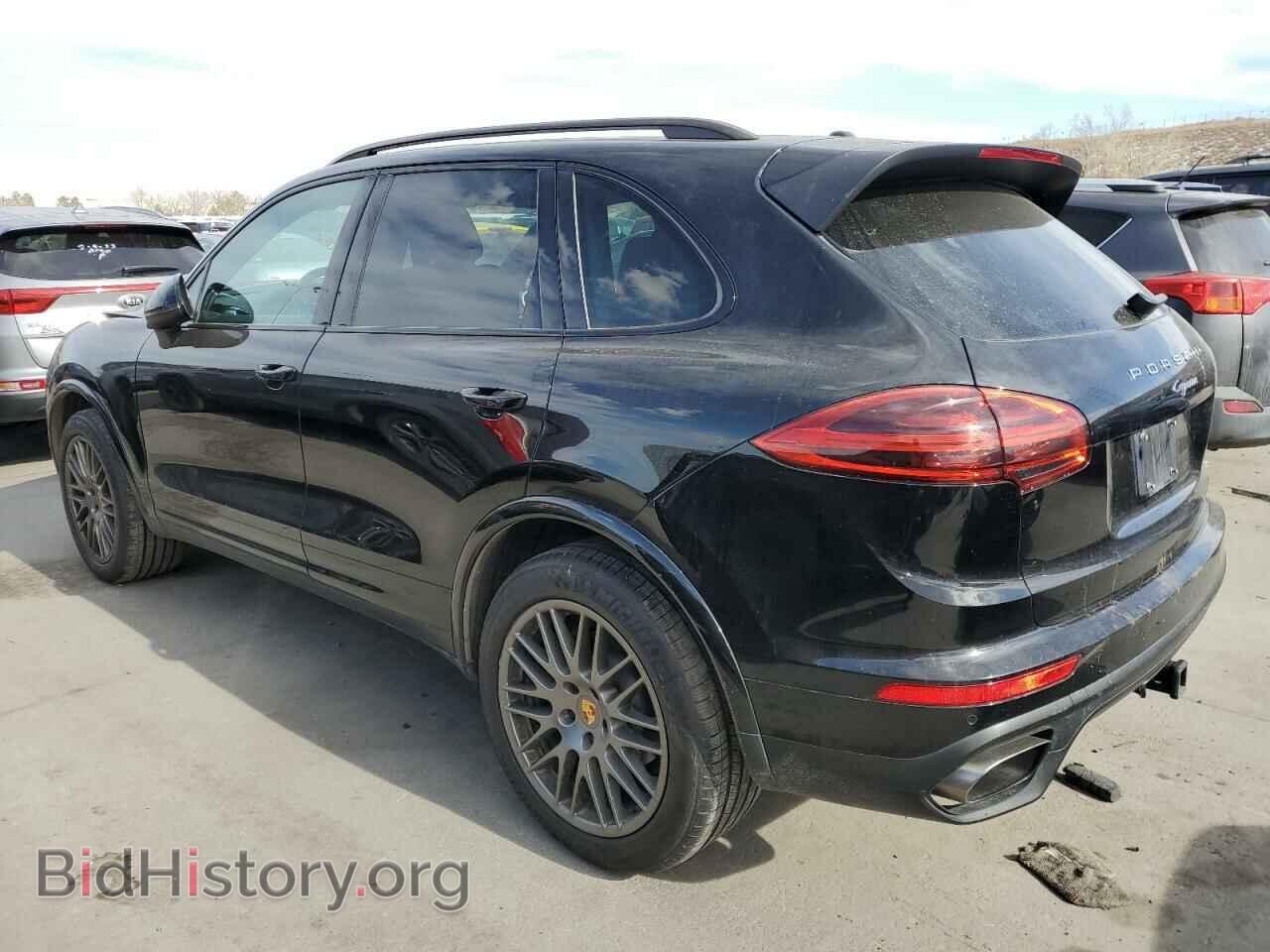 2017 PORSCHE CAYENNE - VIN: WP1AA2A21HKA83546 - Фото 2