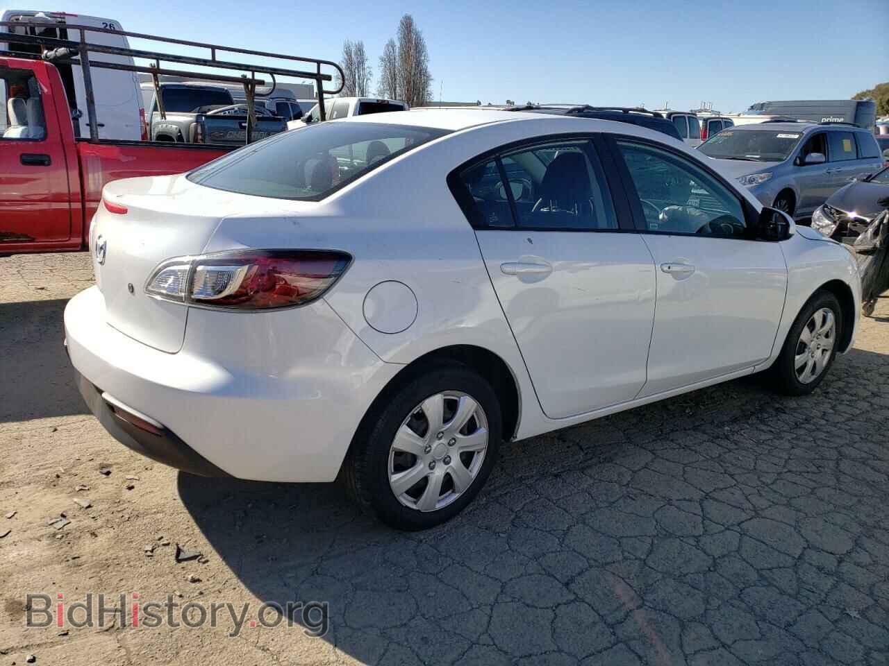 2011 MAZDA 3 - VIN: JM1BL1UG2B1481721 - Фото 3