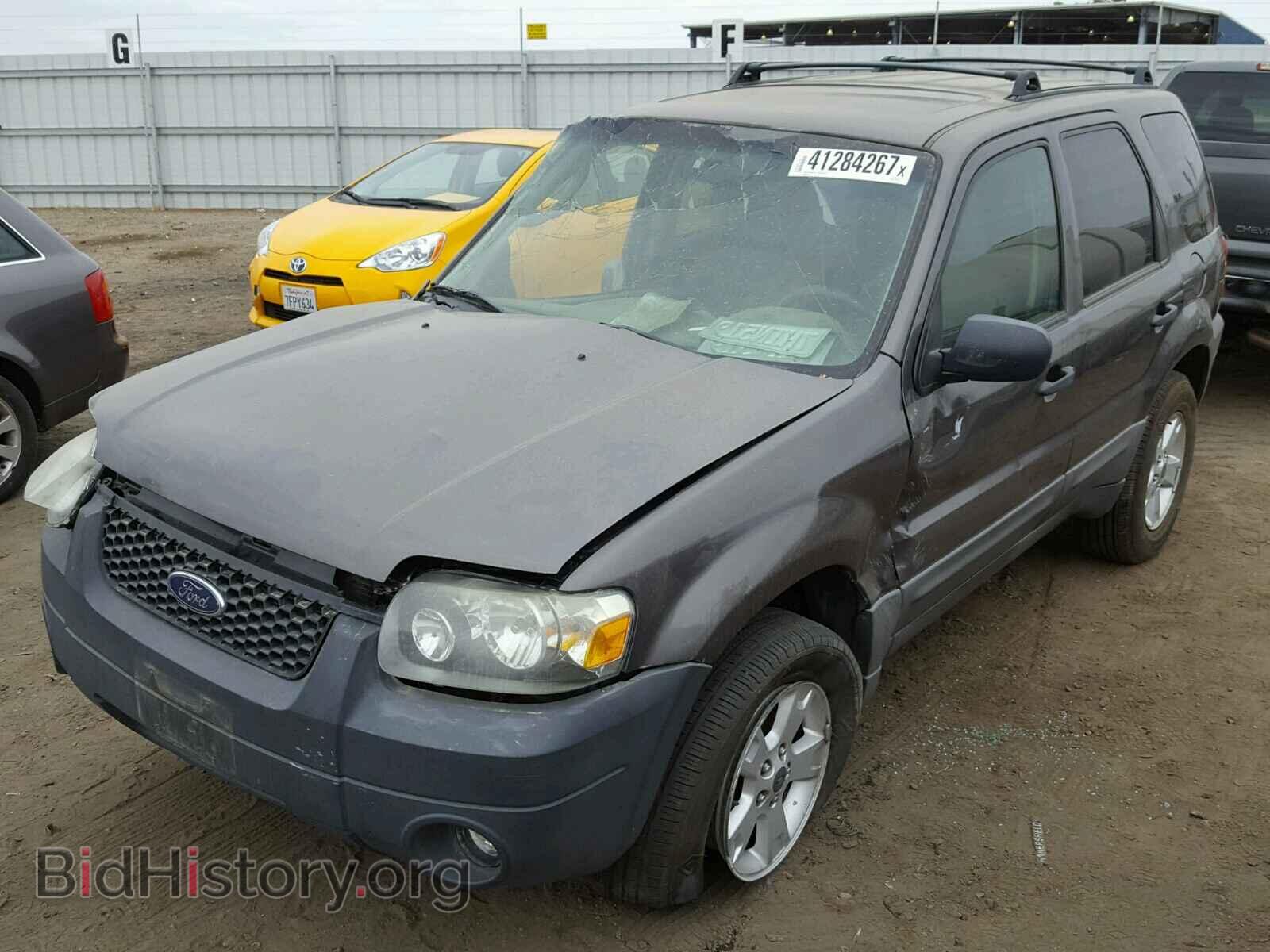 2006 FORD ESCAPE - VIN: 1FMCU03176KB00255 - Фото 2