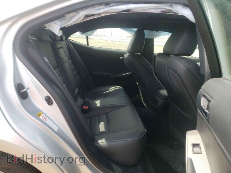 2014 Lexus IS (VIN JTHCF1D20E5011909) — photo 6 of 10