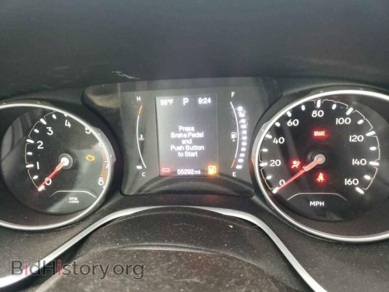 2017 Jeep COMPASS (VIN 3C4NJDBBXHT660859) — фото 9 из 12