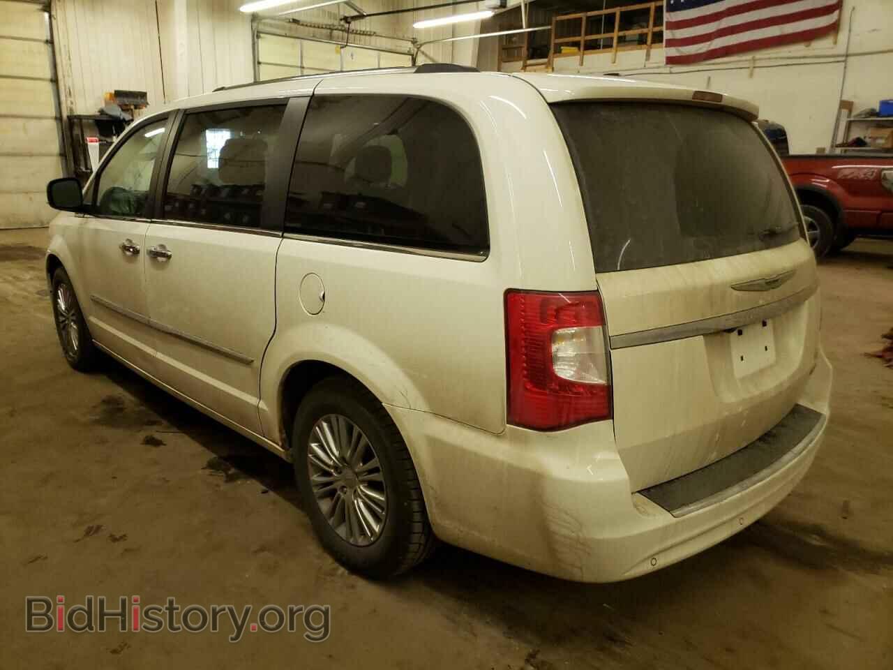 2011 CHRYSLER MINIVAN - VIN: 2A4RR6DG2BR616017 - Photo 2