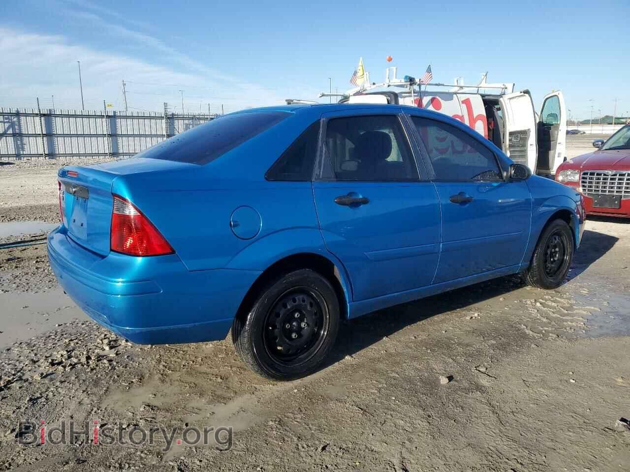 2007 FORD FOCUS - VIN: 1FAHP34N07W241575 - Фото 3