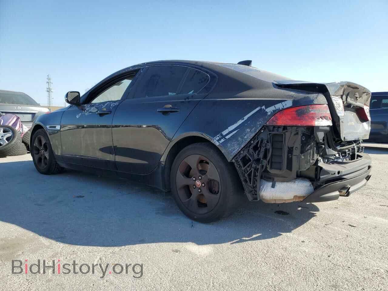 2017 JAGUAR XE - VIN: SAJAR4BG3HA949092 - Фото 2