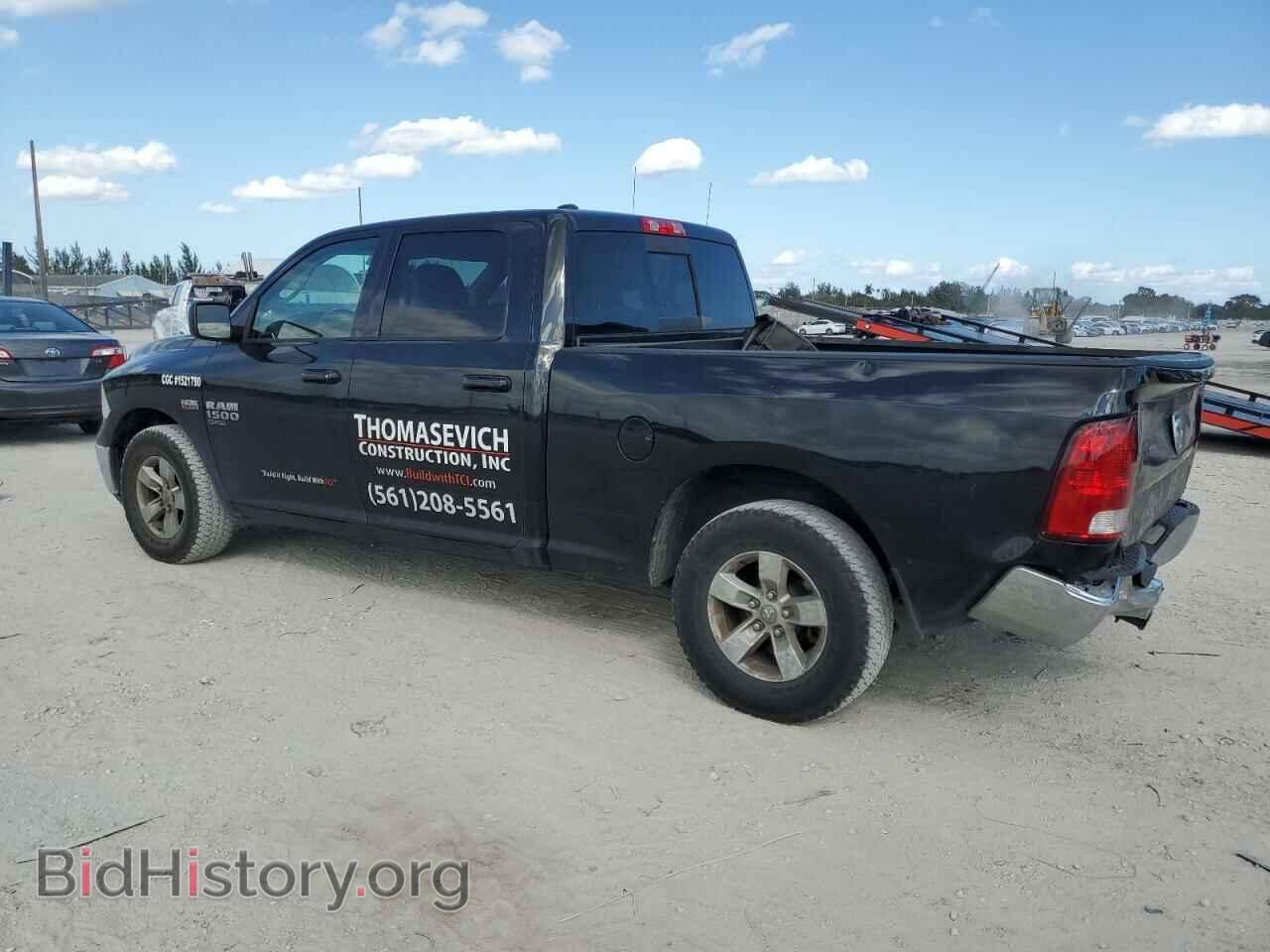 2019 RAM 1500 - VIN: 1C6RR6TT2KS572160 - Photo 2