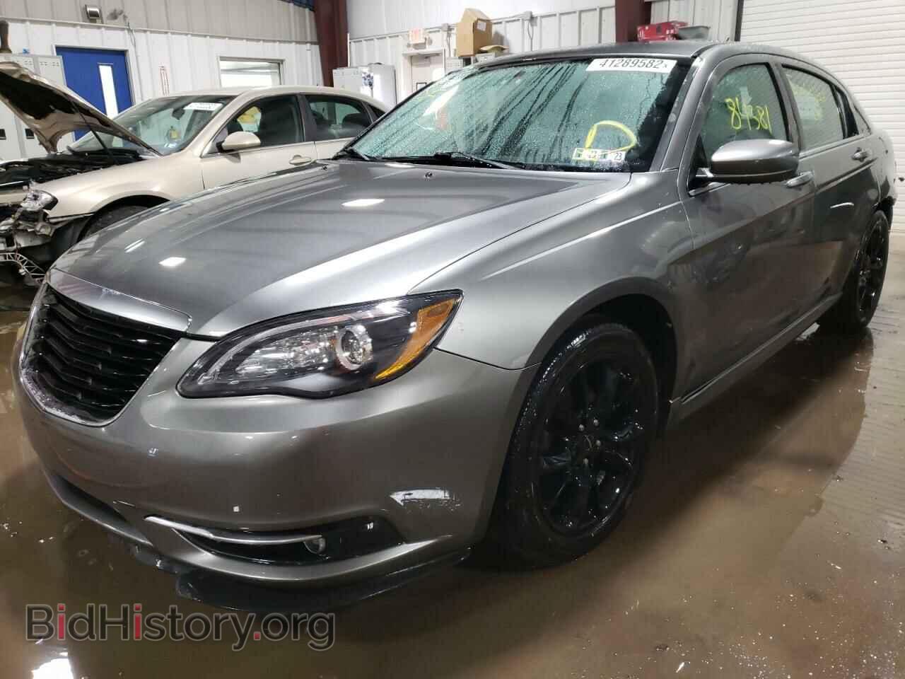 2013 CHRYSLER 200 - VIN: 1C3CCBCG6DN719632 - Фото 2