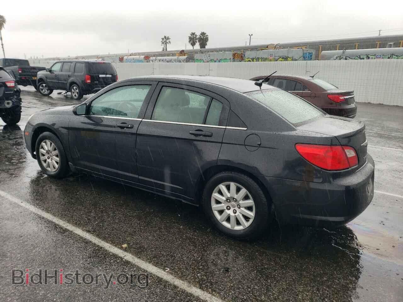 2010 CHRYSLER SEBRING - VIN: 1C3CC4FB7AN213556 - Фото 2