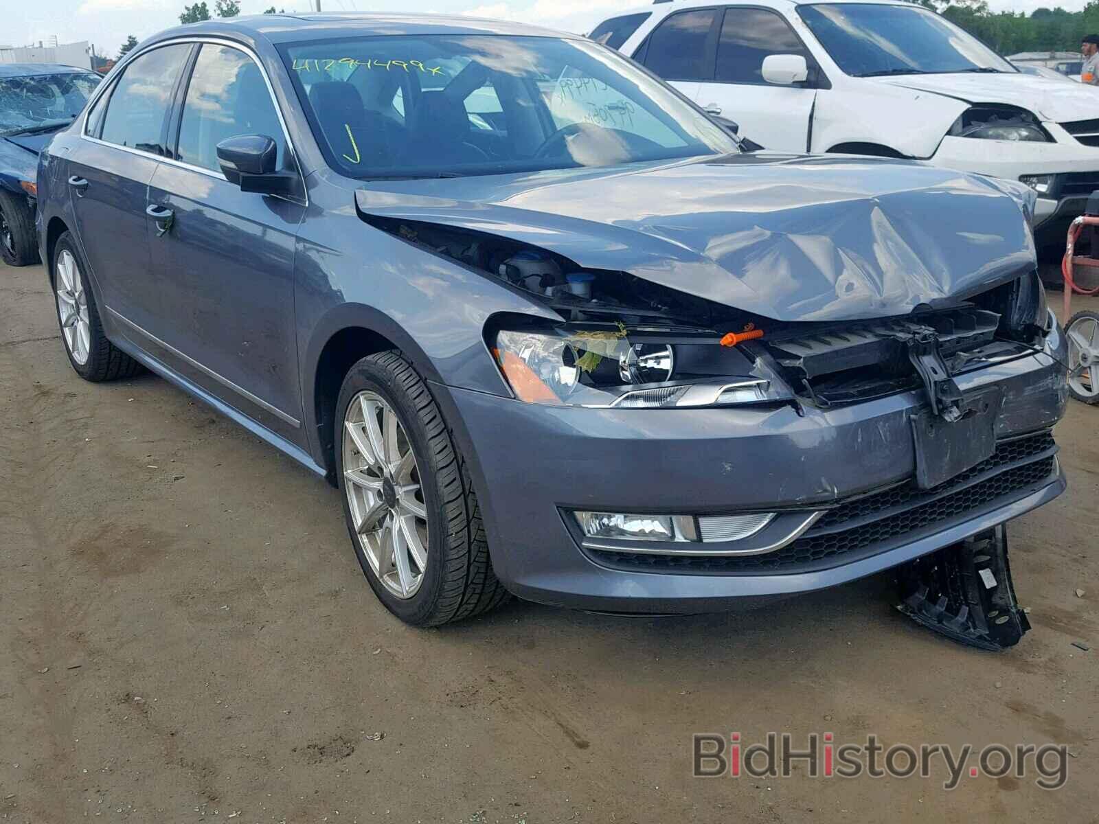 Photo 1VWCM7A30DC045542 - VOLKSWAGEN PASSAT 2013