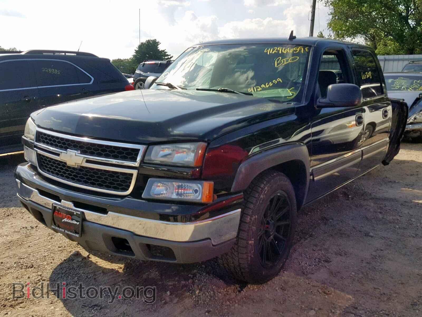 2006 CHEVROLET SILVERADO - VIN: 2GCEK13T761166525 - Фото 2