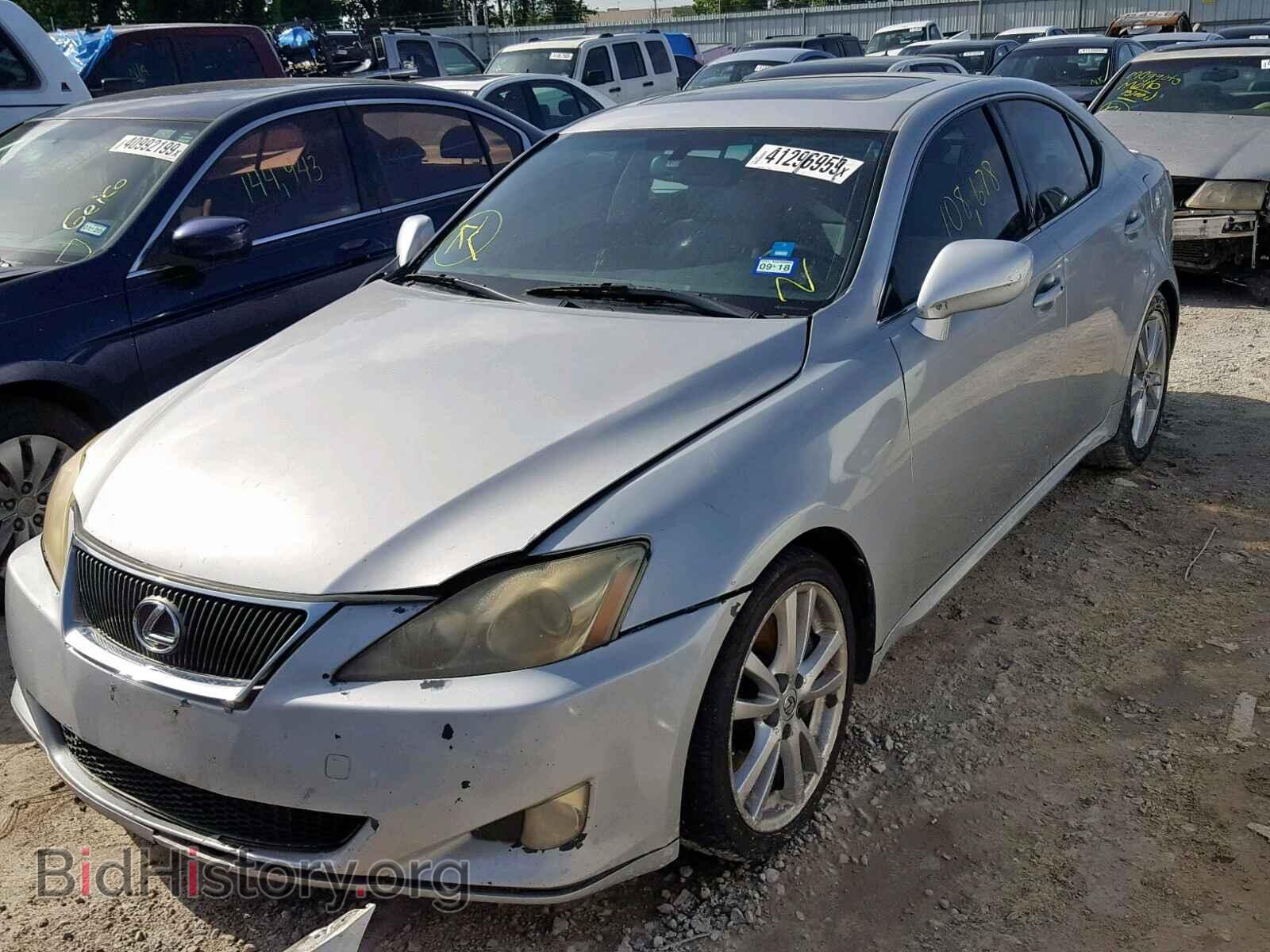 2007 LEXUS IS - VIN: JTHBE262572008610 - Фото 2
