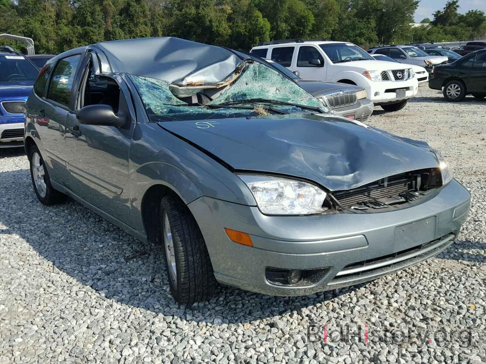 Photo 3FAFP37N85R128136 - FORD FOCUS 2005