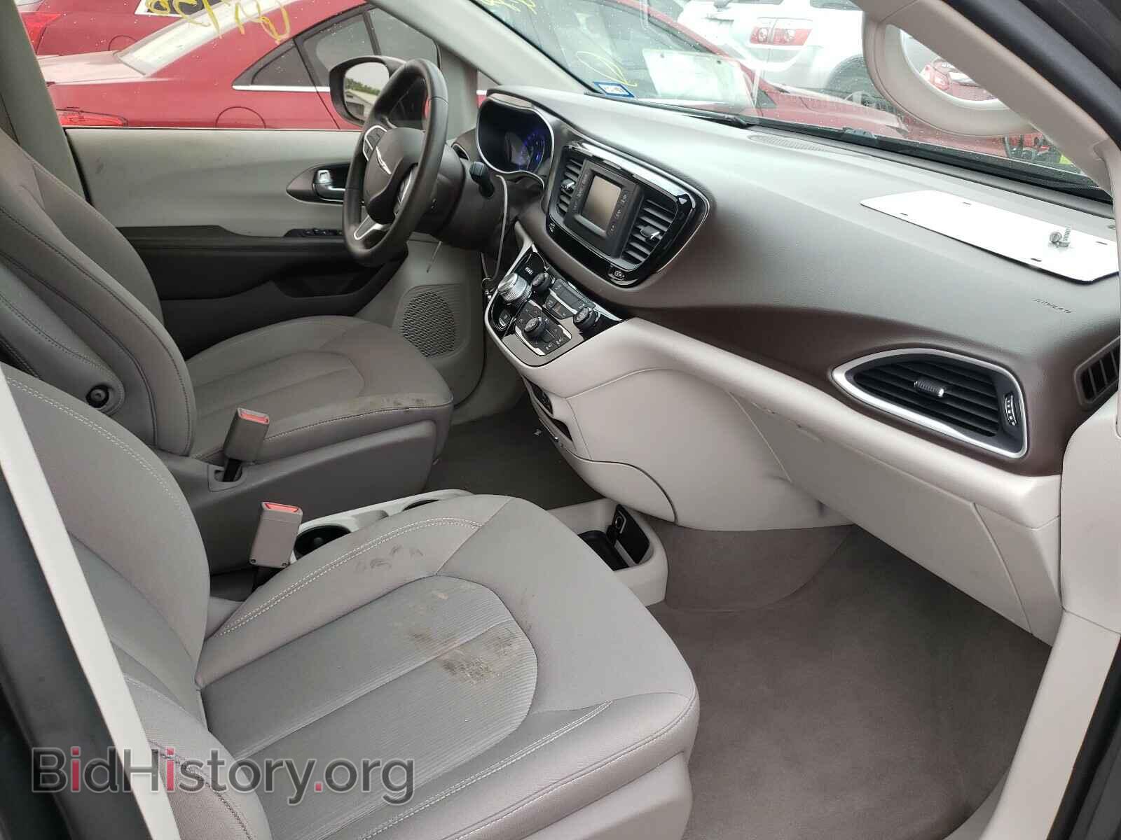 2017 CHRYSLER PACIFICA - VIN: 2C4RC1CG7HR811213 - Photo 5