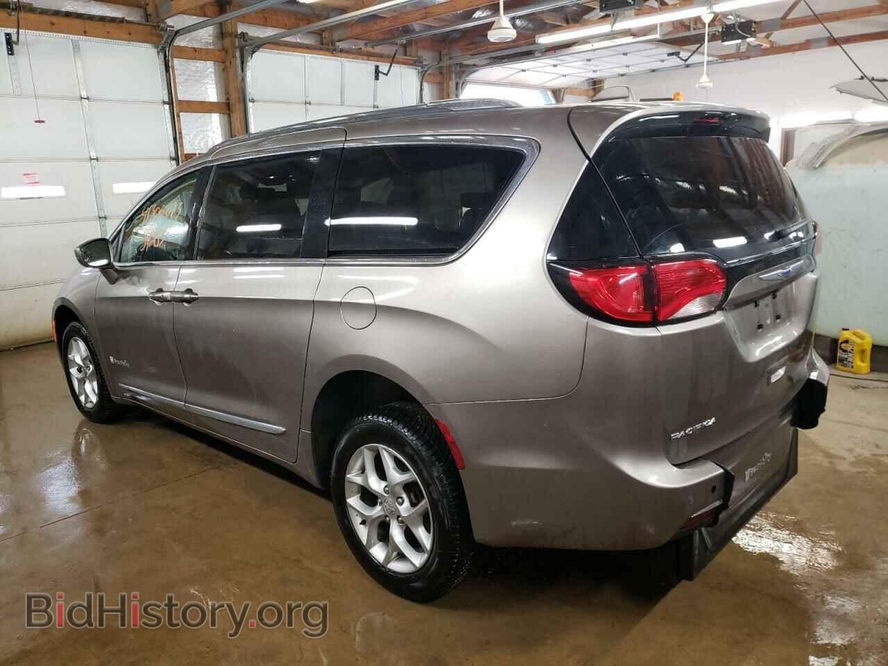 2018 CHRYSLER PACIFICA - VIN: 2C4RC1EG8JR292501 - Photo 2