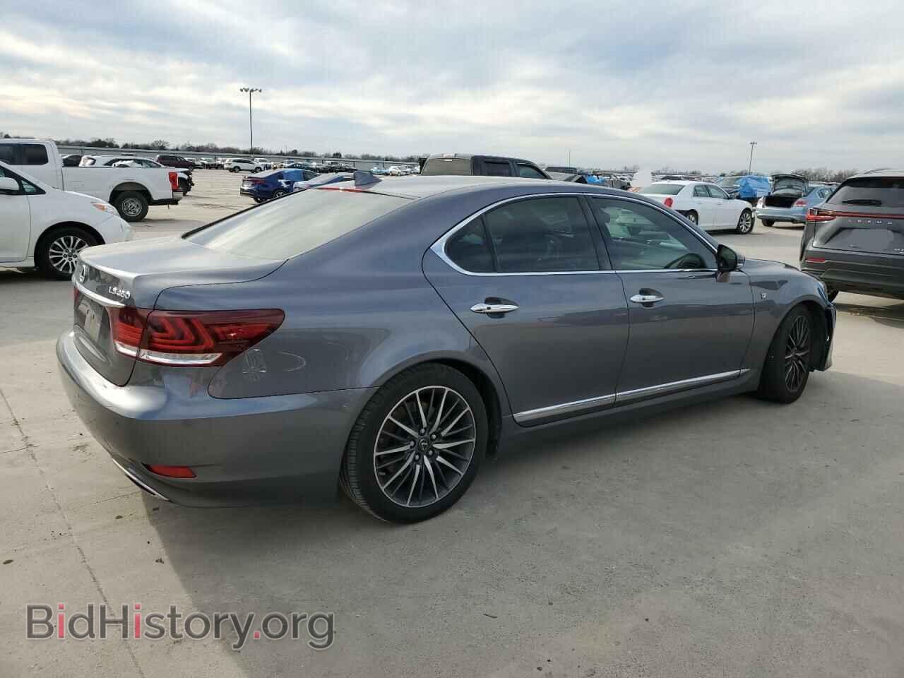 2014 LEXUS LS460 - VIN: JTHBL5EF3E5132026 - Photo 3