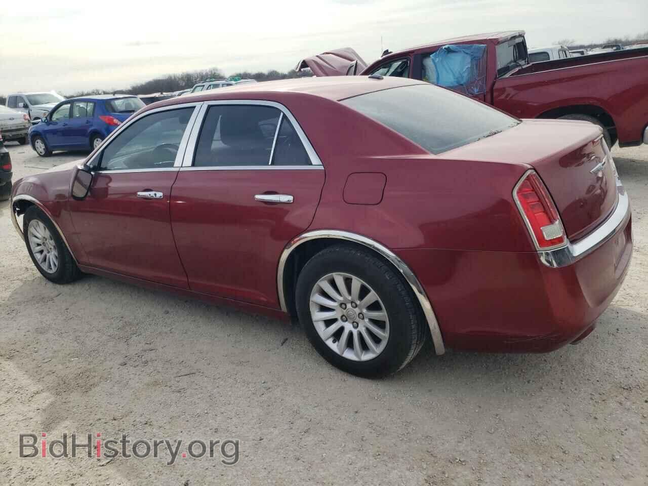 2012 CHRYSLER 300 - VIN: 2C3CCAAG1CH256447 - Фото 2