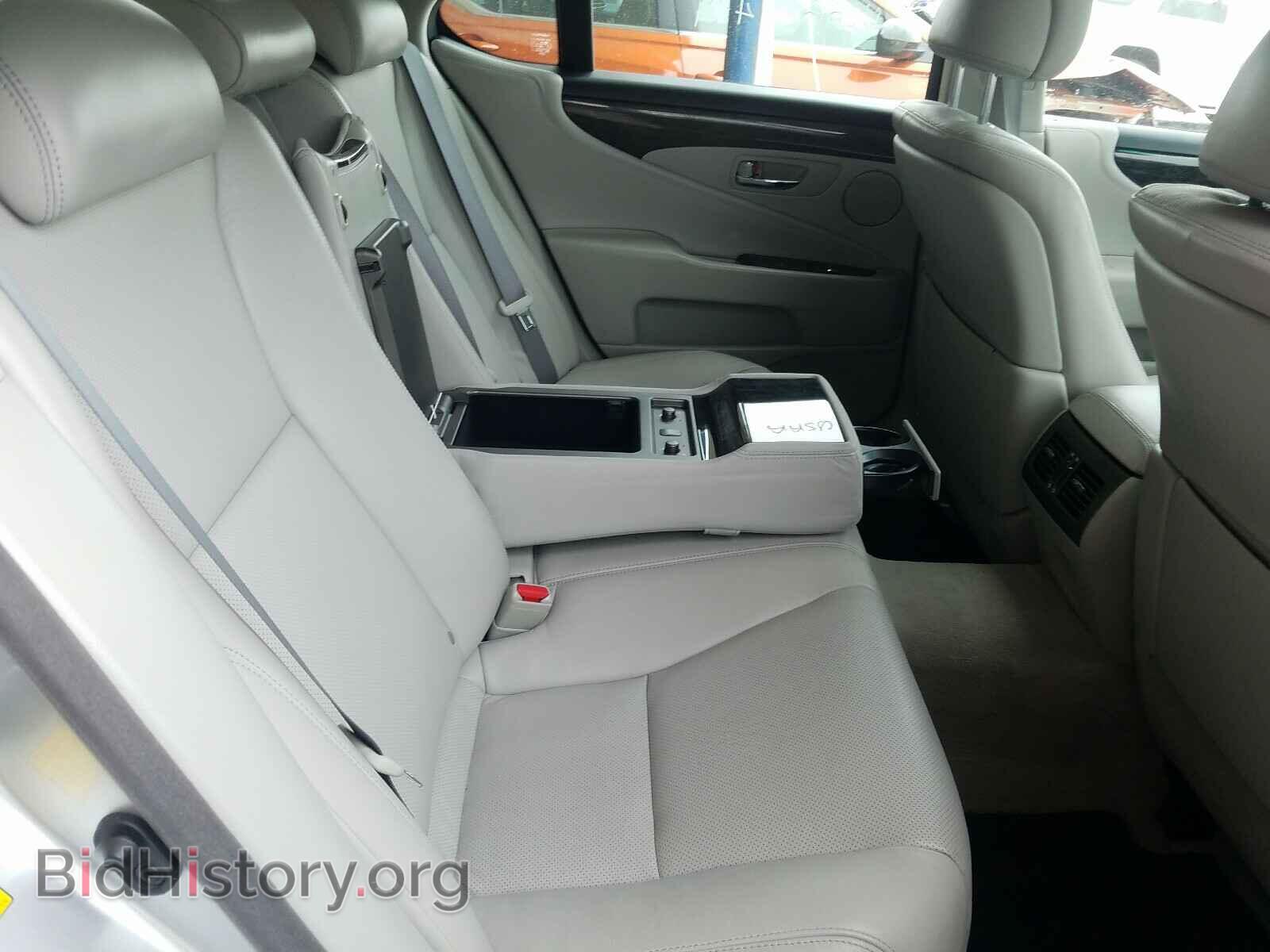 2011 LEXUS LS460 - VIN: JTHCL5EF8B5010844 - Photo 6