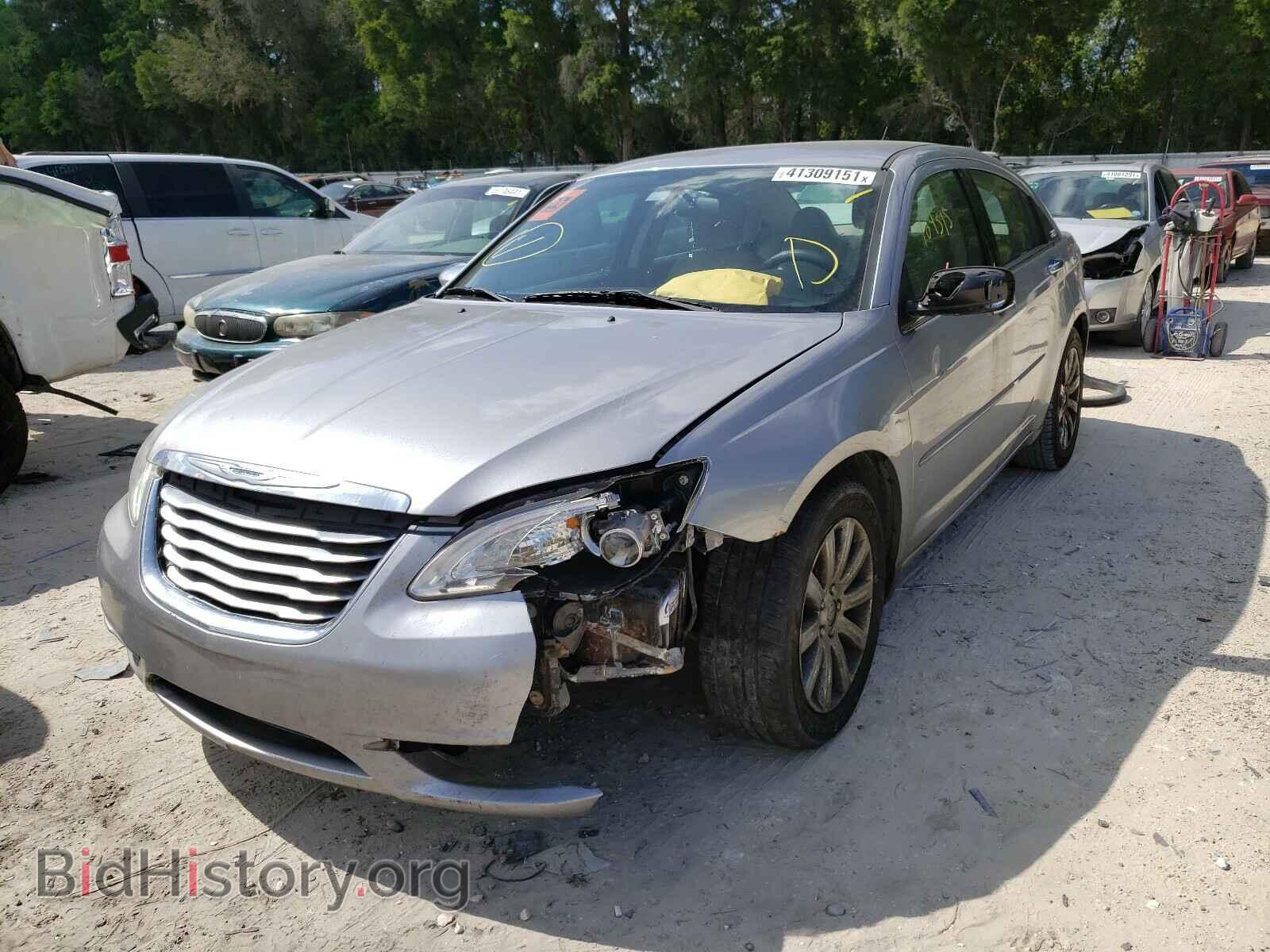 2014 CHRYSLER 200 - VIN: 1C3CCBBG2EN237114 - Фото 2