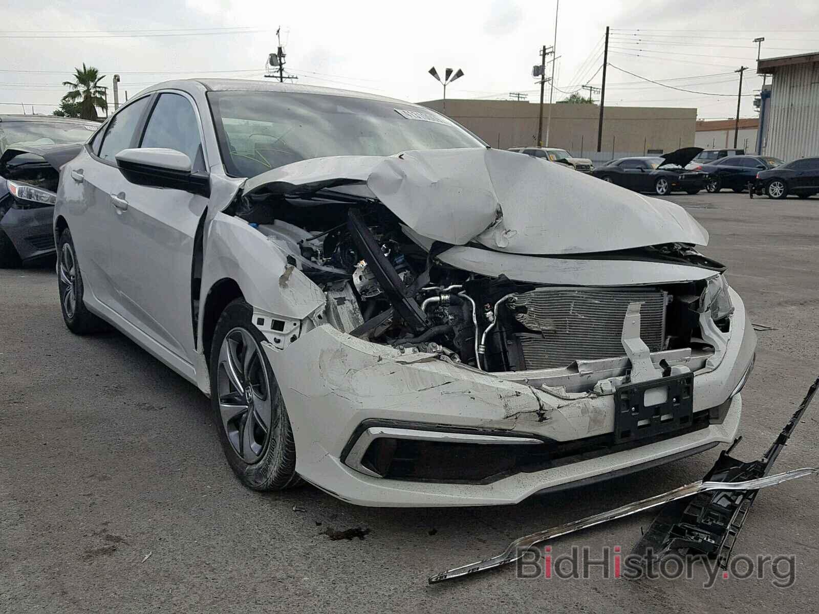 Photo 2HGFC2F69KH505902 - HONDA CIVIC LX 2019