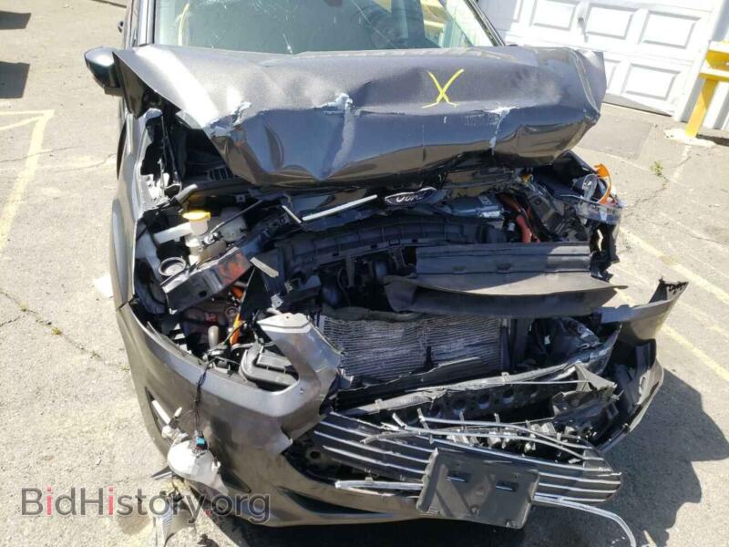 2016 Ford CMAX (VIN 1FADP5CU0GL106911) — photo 9 of 10