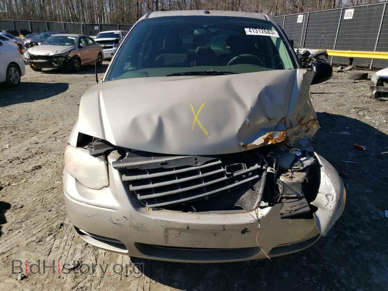 2006 CHRYSLER MINIVAN - VIN: 2A4GP44R46R779664 - Фото 5