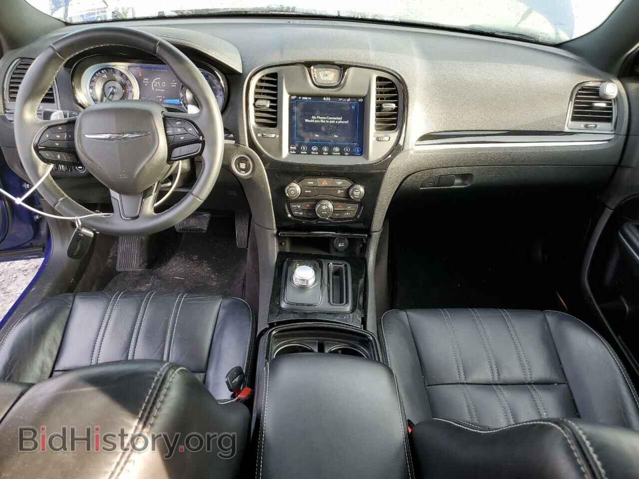 2018 CHRYSLER 300 - VIN: 2C3CCABG9JH277963 - Фото 8