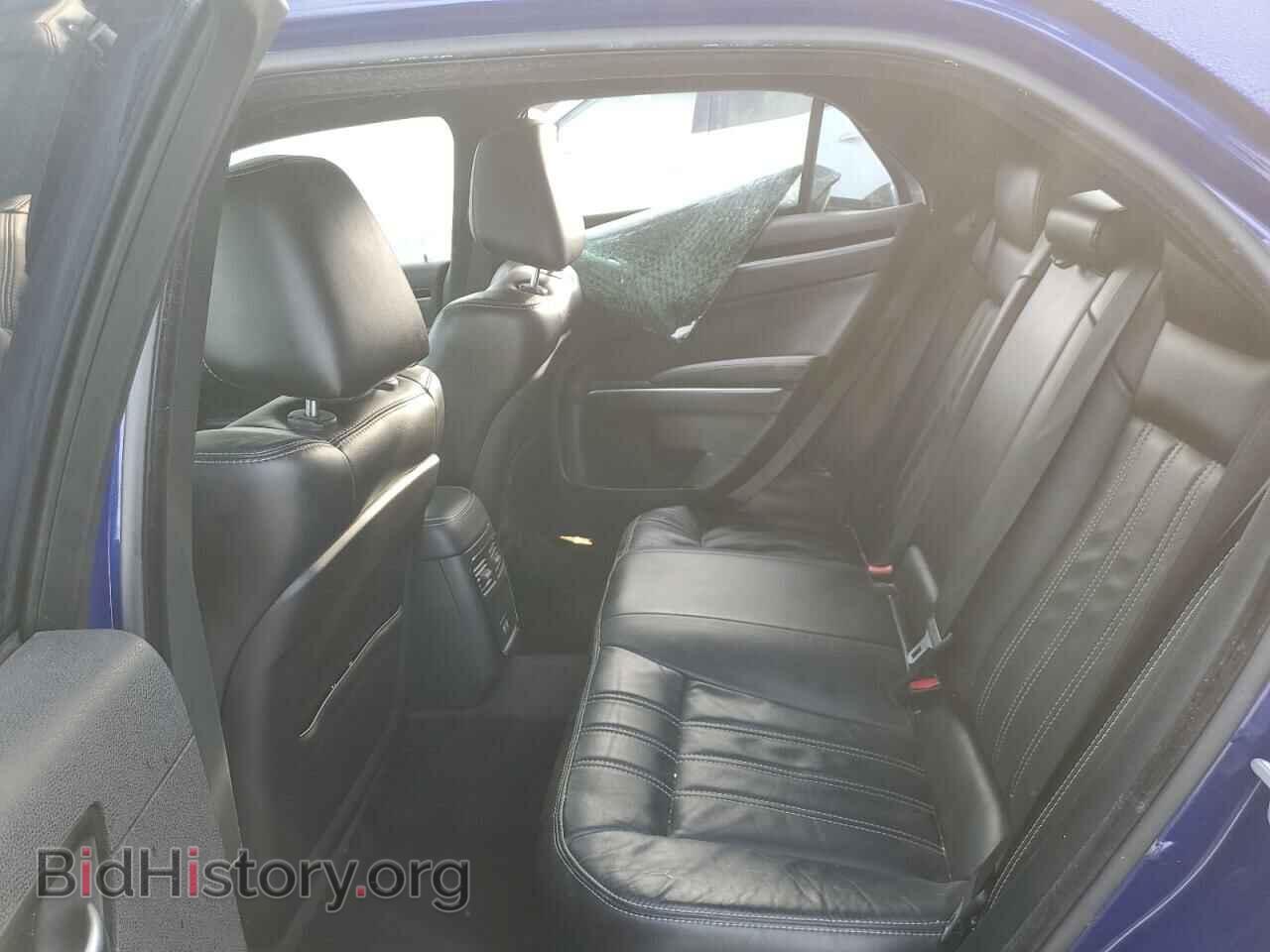 2018 CHRYSLER 300 - VIN: 2C3CCABG9JH277963 - Фото 10