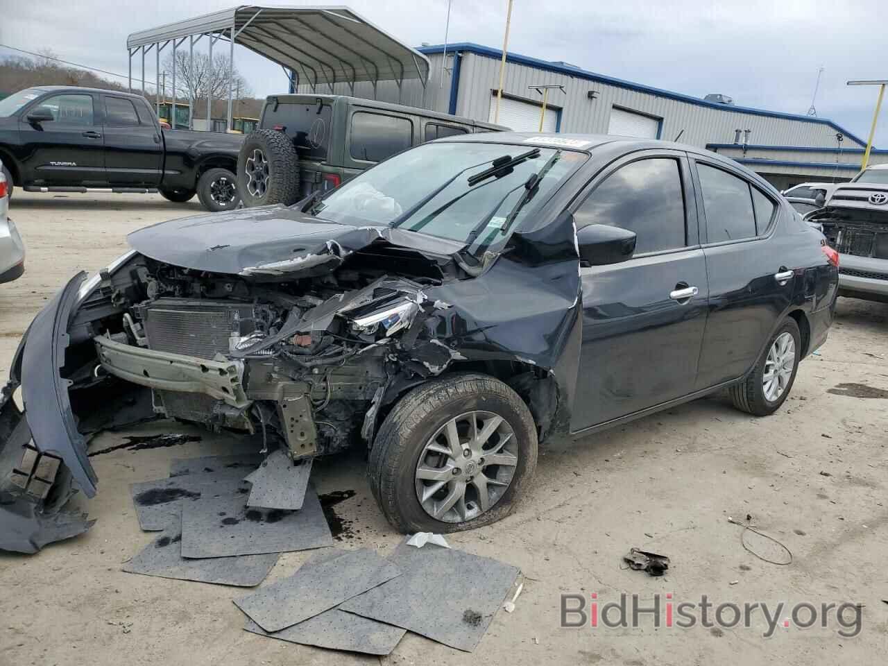 Фотография 3N1CN7AP5JL835800 - NISSAN VERSA 2018