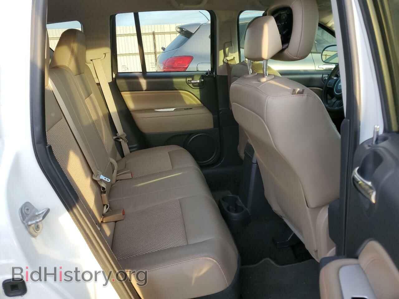 2014 JEEP COMPASS - VIN: 1C4NJCEB9ED830488 - Photo 11
