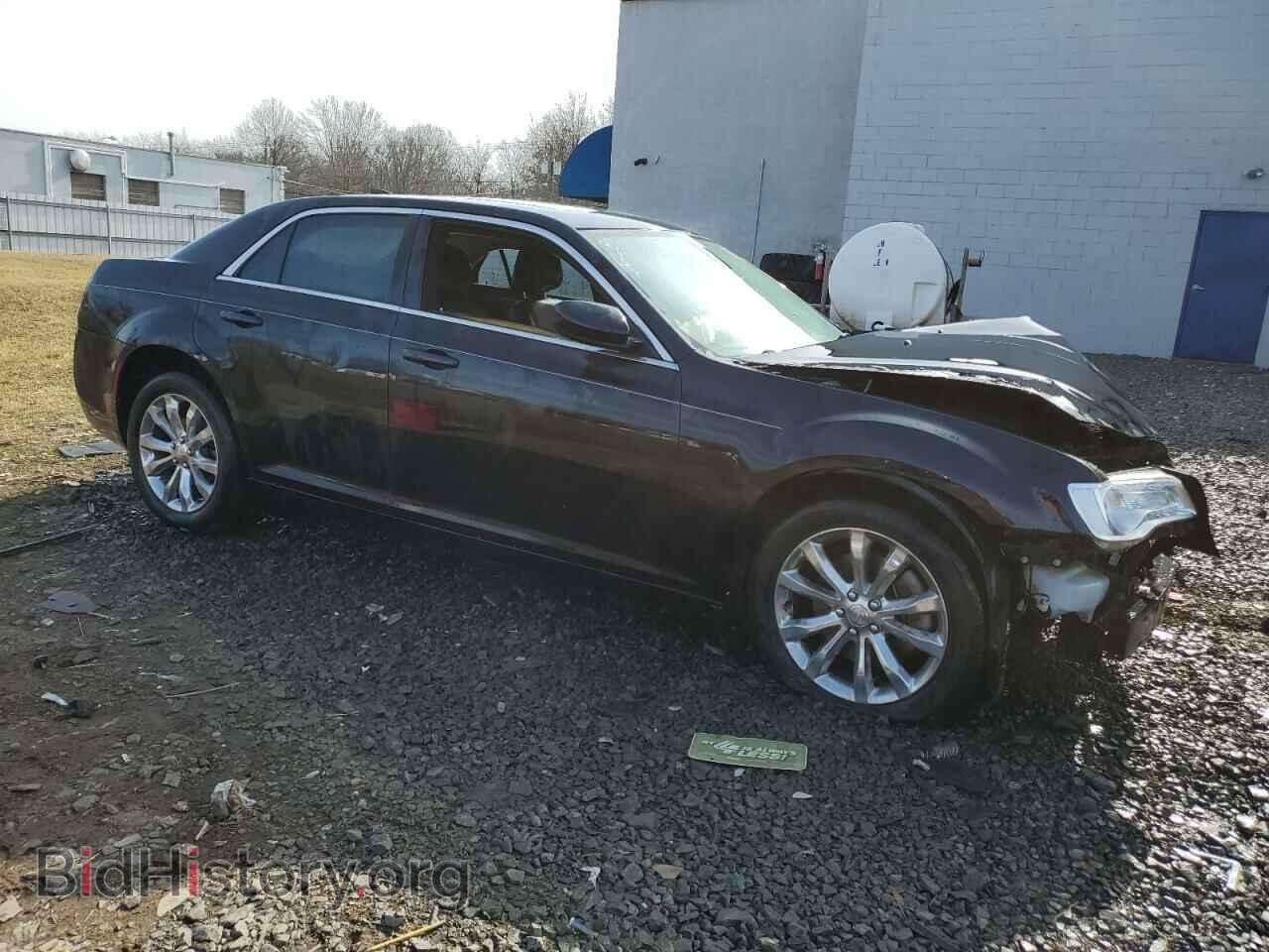 2017 CHRYSLER 300 - VIN: 2C3CCARG1HH593910 - Фото 4