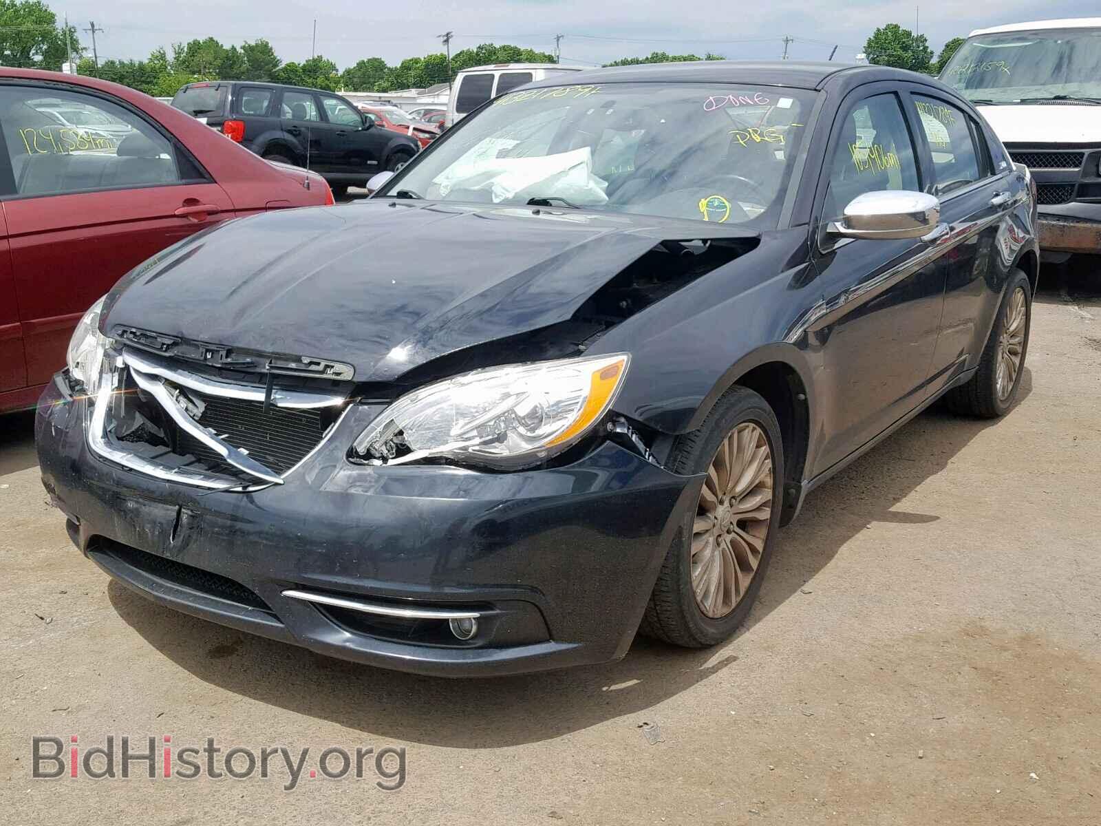 2011 CHRYSLER 200 - VIN: 1C3BC2FGXBN603841 - Photo 2
