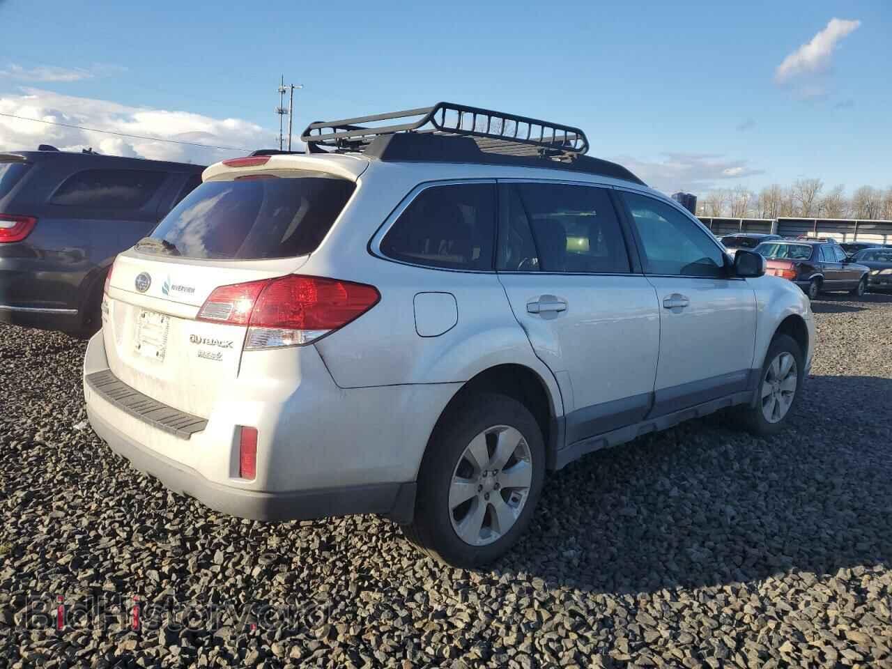 2011 SUBARU OUTBACK - VIN: 4S4BRBFC0B3338877 - Фото 3