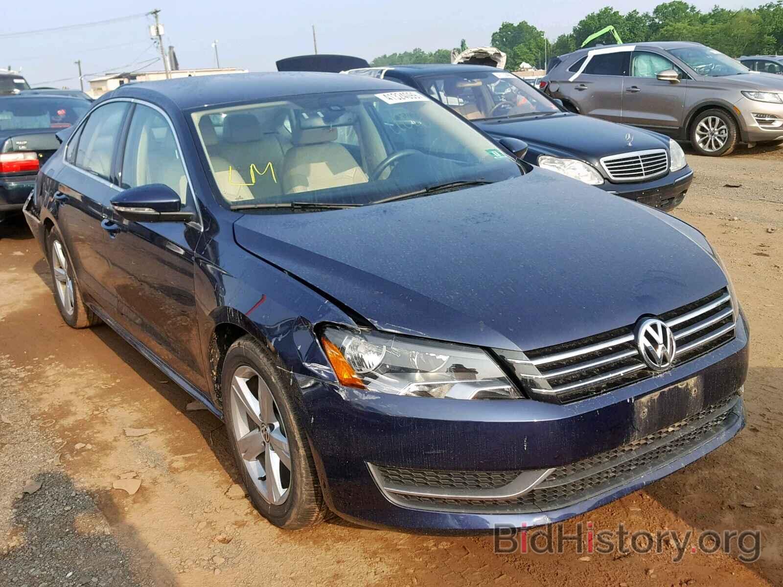 Photo 1VWBP7A35CC090302 - VOLKSWAGEN PASSAT 2012