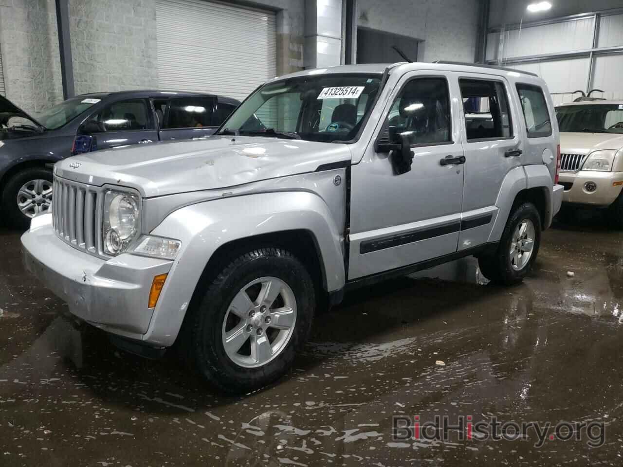 Фотография 1C4PJMAK4CW183651 - JEEP LIBERTY 2012