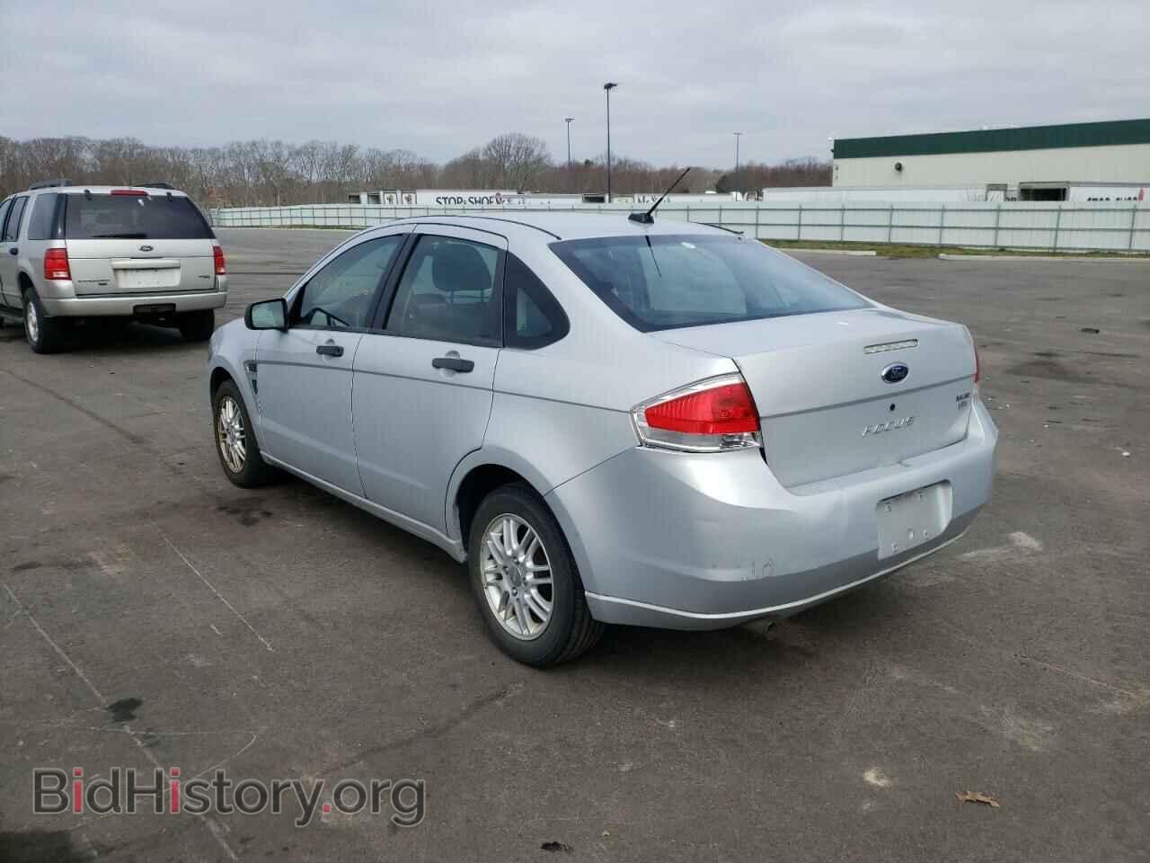 2008 FORD FOCUS - VIN: 1FAHP35N98W123718 - Фото 3